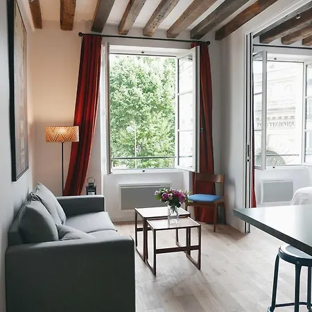 Cosy Apartment *